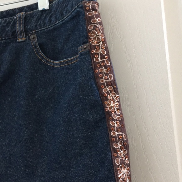 FINAL MARKDOWN The limited denim mini skirt 10 - Picture 3 of 5